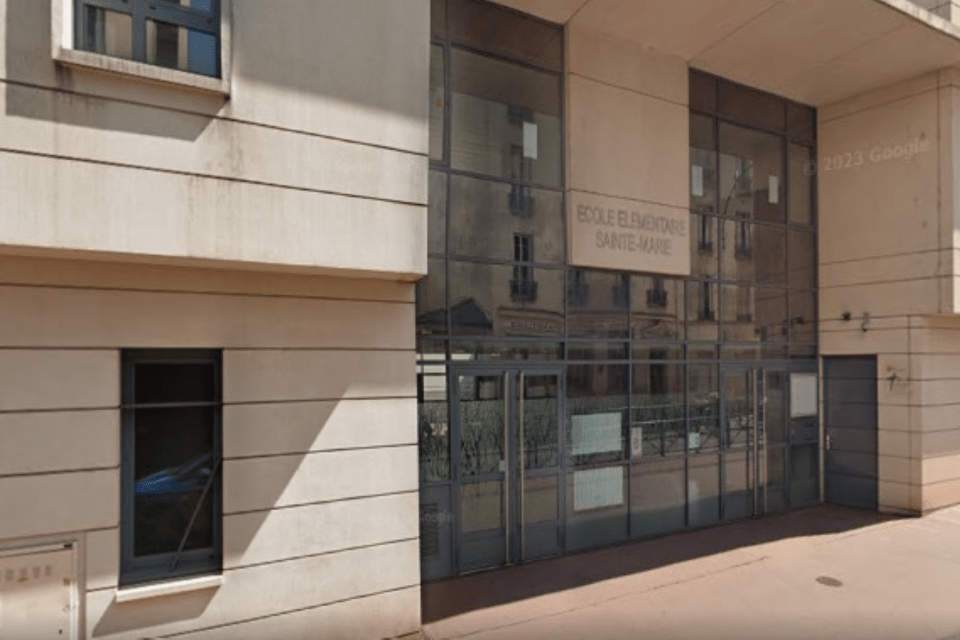 Levallois le directeur d’école surpris en pleine masturbation sera