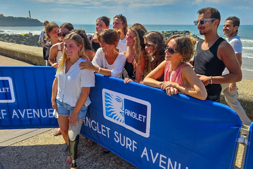 La championne du monde parasurf Laurie Phipps a désormais ses