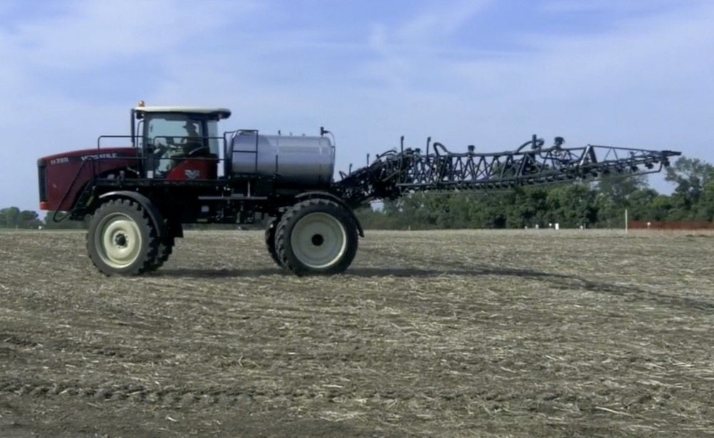 EQuipTV Grainews field demo of Versatile's 280 sprayer AGCanada