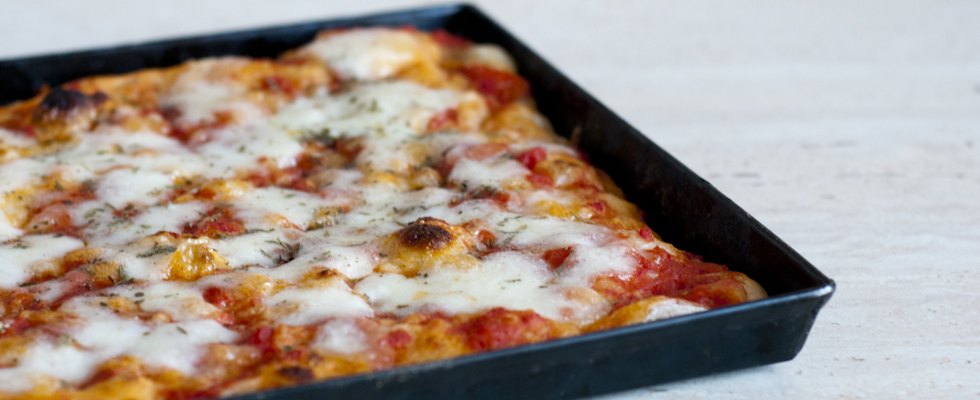 Impasto Per Pizza In Teglia Fatta In Casa