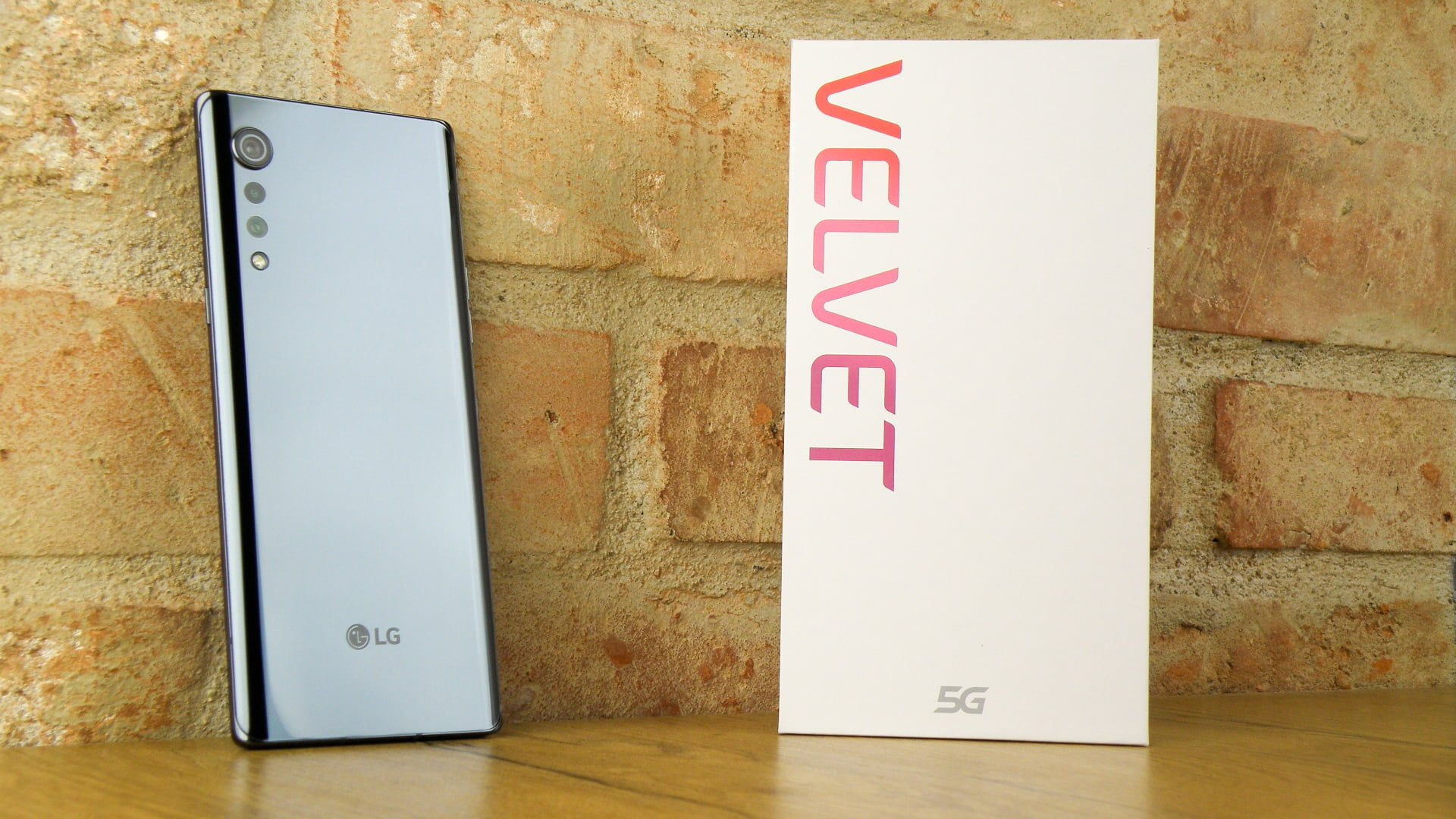 LG Velvet 2 Pro na kolejnych materiałach ten smartfon zaskakuje