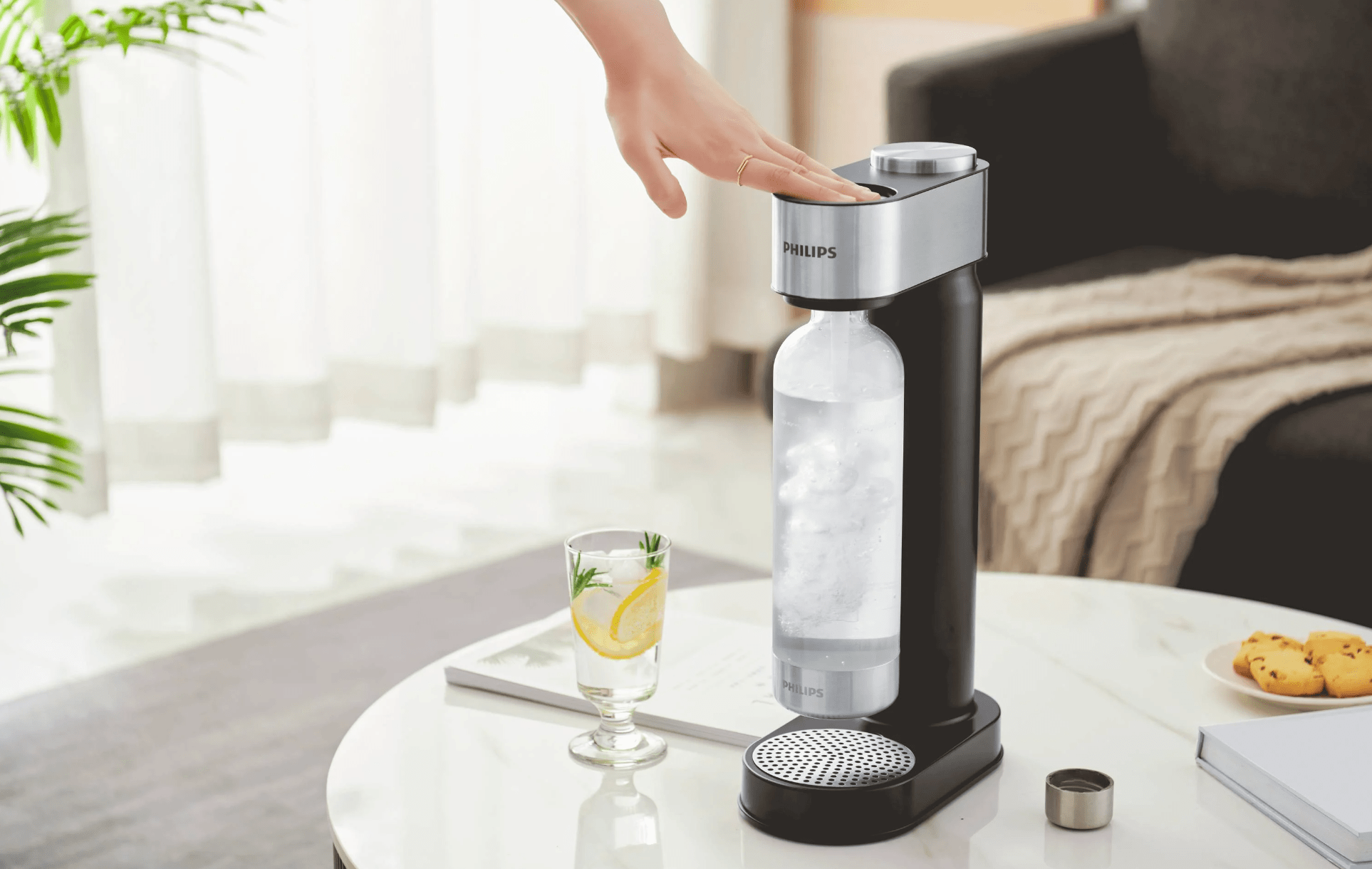 Jak zrobić wodę gazowaną? Pomogą ci te urządzenia