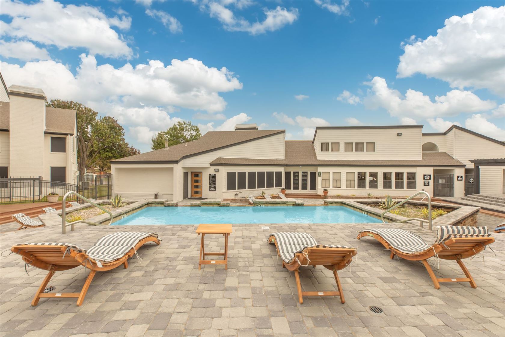 Tides on Overton Ridge Fort Worth, TX ApartmentAdvisor