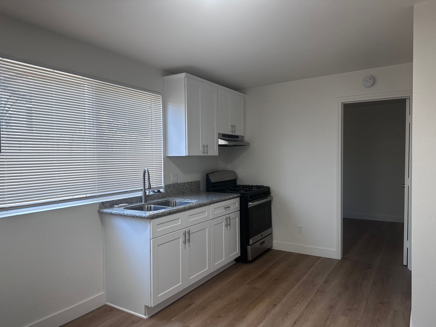 HEC1 Newhall, CA ApartmentAdvisor