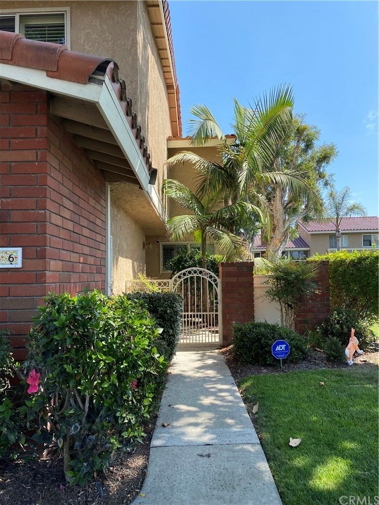 7866 Southwind Huntington Beach, CA ApartmentAdvisor
