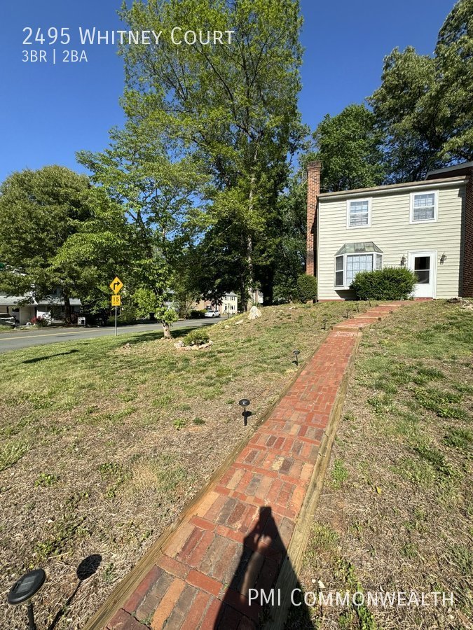 2495 Whitney Court Charlottesville, VA ApartmentAdvisor