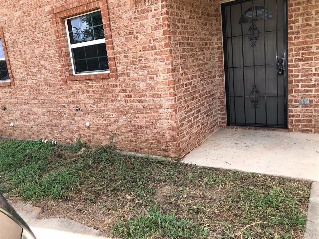 1416 E Mulkey Street Fort Worth, TX ApartmentAdvisor
