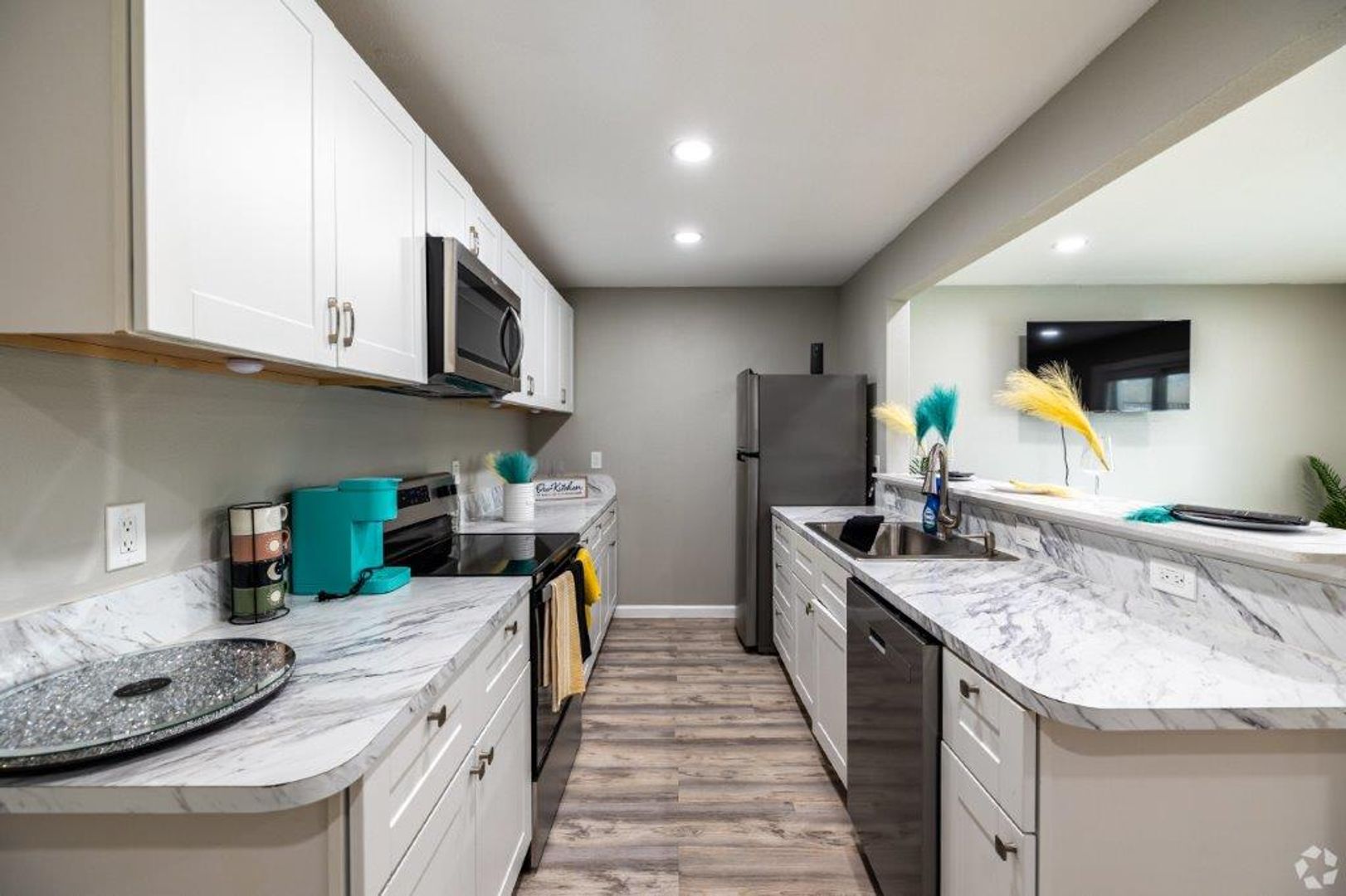 1736 W. Randol Mill Rd. Arlington, TX ApartmentAdvisor