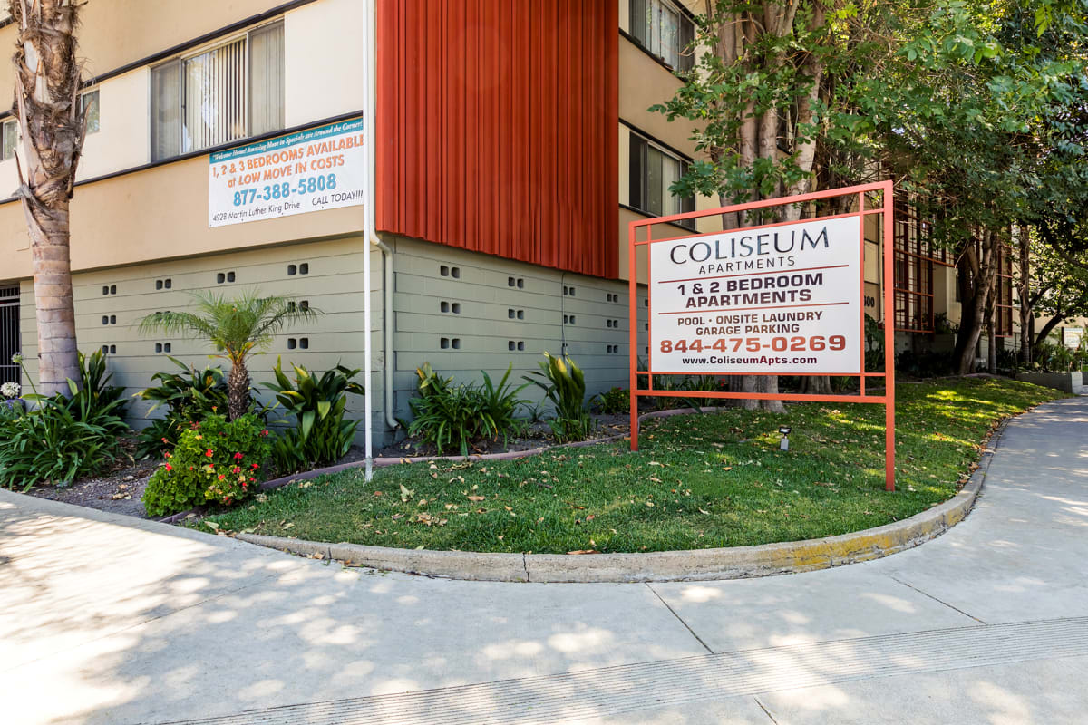 Coliseum Apartments Los Angeles, CA ApartmentAdvisor