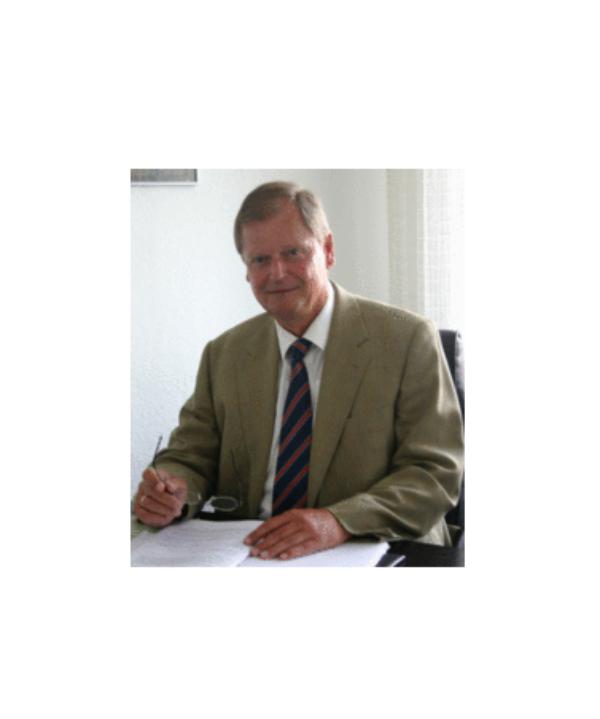 Rechtsanwalt und Notar Dr. Bernd Schröter in Holzminden APRAXA