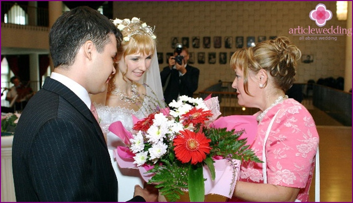 Congratulazioni Per Il Matrimonio Del Genero Della Suocera In Versi E Prosa Con Le Mie Parole E Come Parole Di Separazione