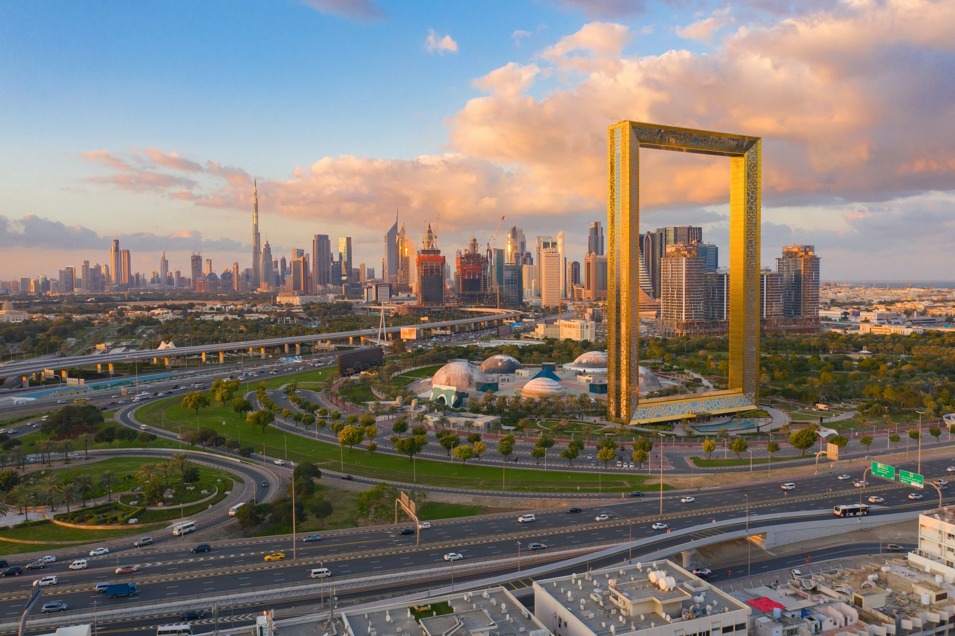 Al Kifaf, Dubai, UAE prices, descriptions, types of real estate Ax