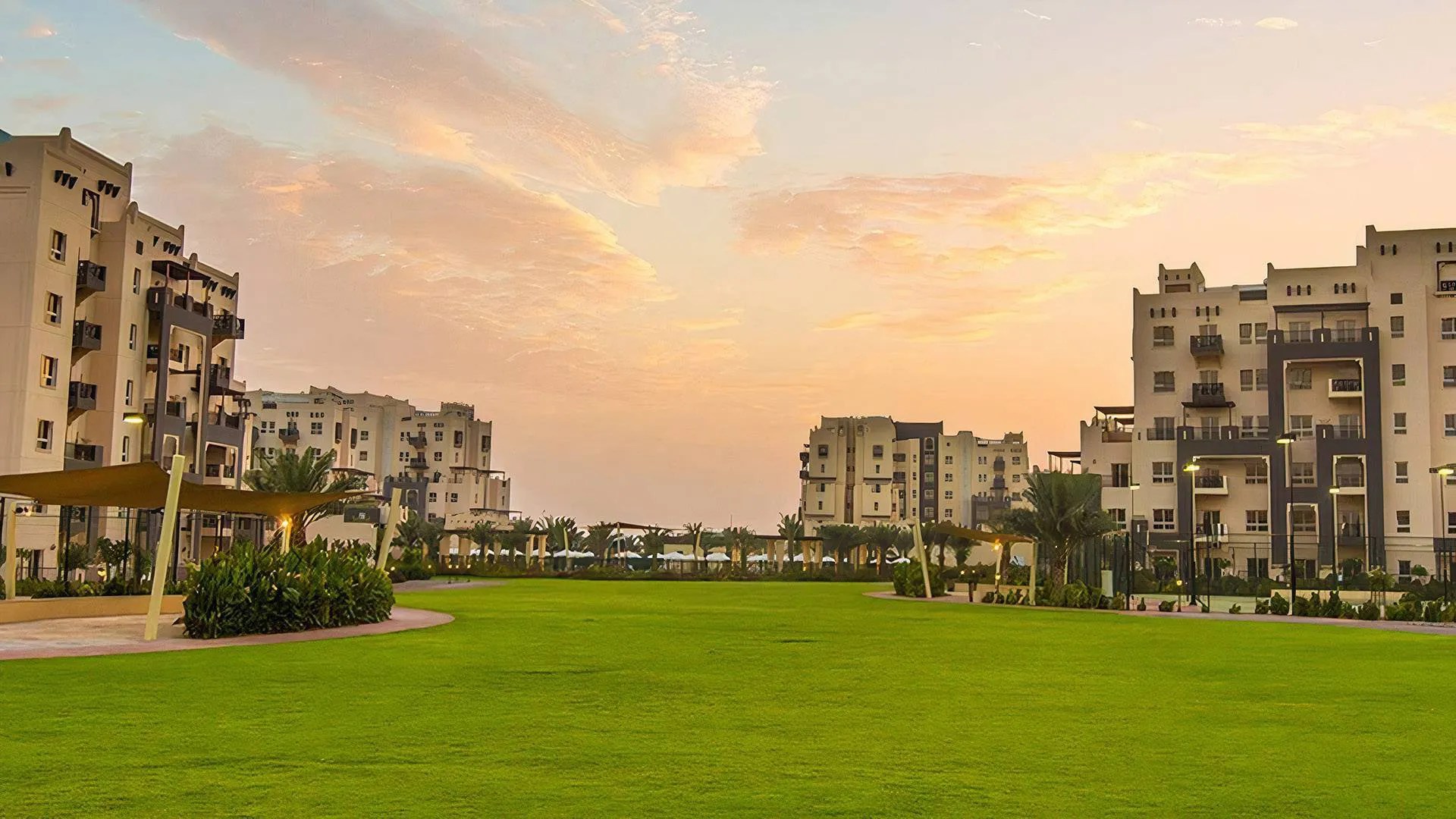 Remraam, Dubai, UAE prices, descriptions, types of real estate Ax