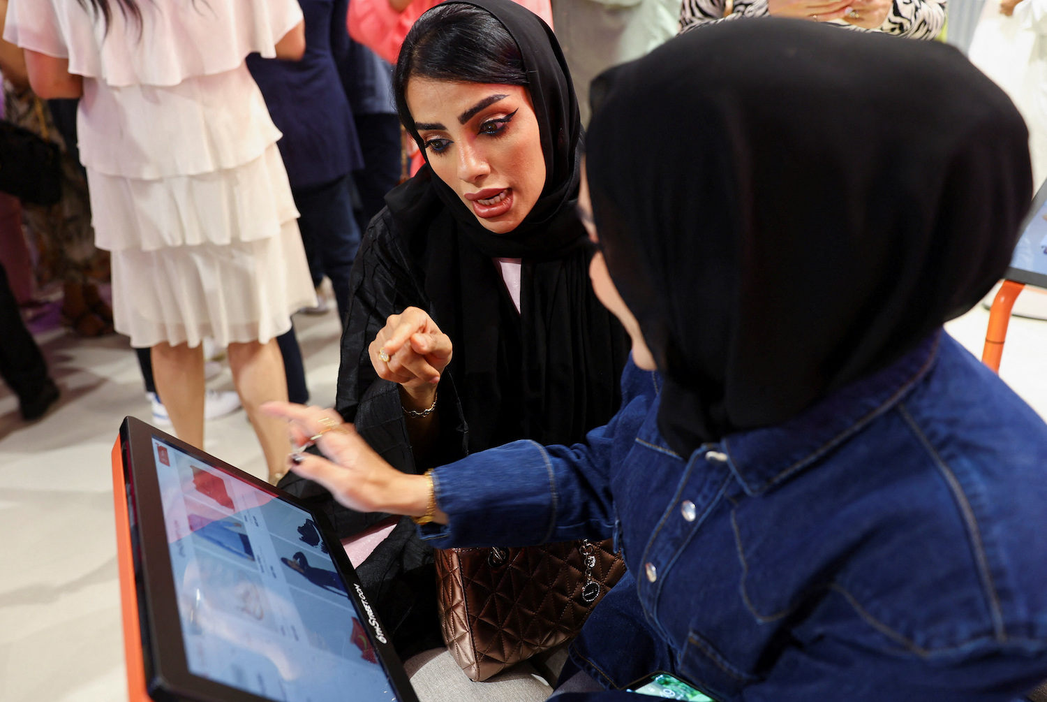 Bangkok Post ‘Sandwich maker’ job ad for Emiratis sparks fury