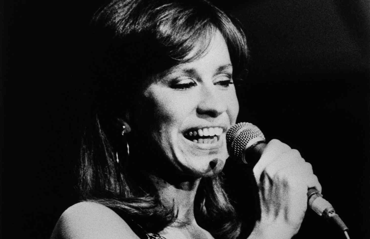‘Bossa Nova Queen’ Astrud Gilberto dies at 83