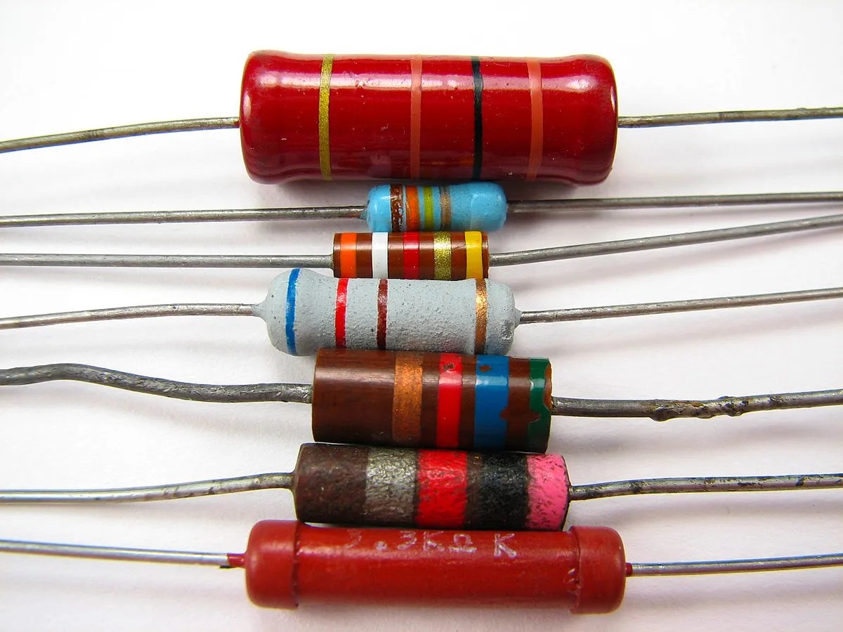 Does a Resistor Reduce Voltage