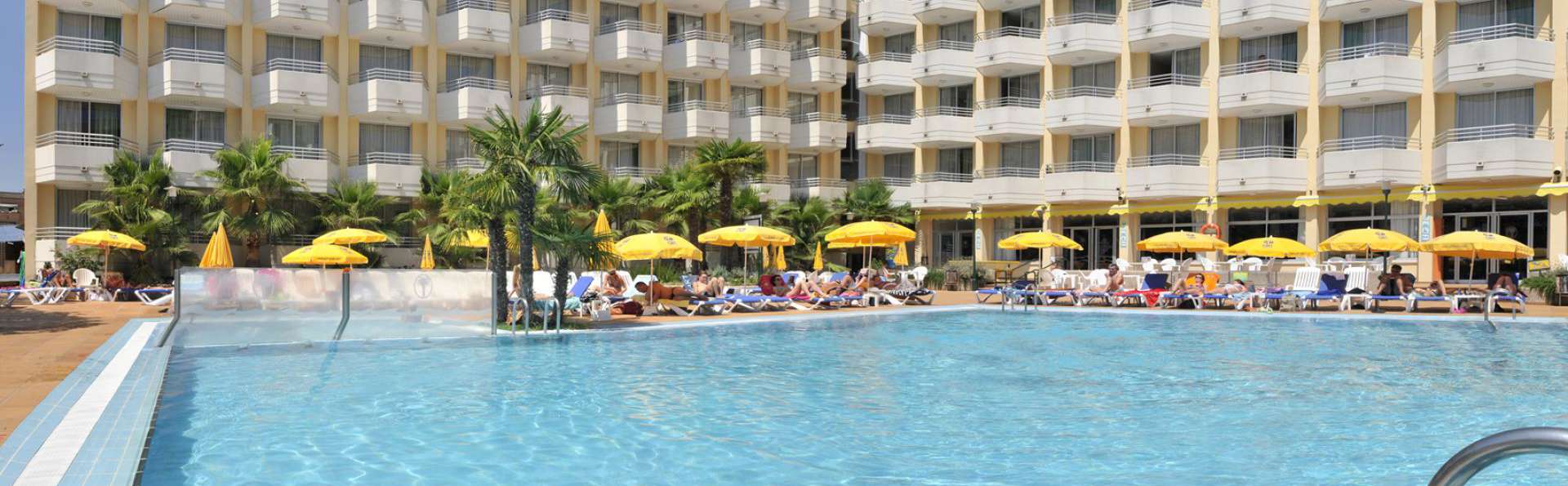 Hotel GHT Oasis Tossa & Spa 4* Tossa de Mar, Spagna