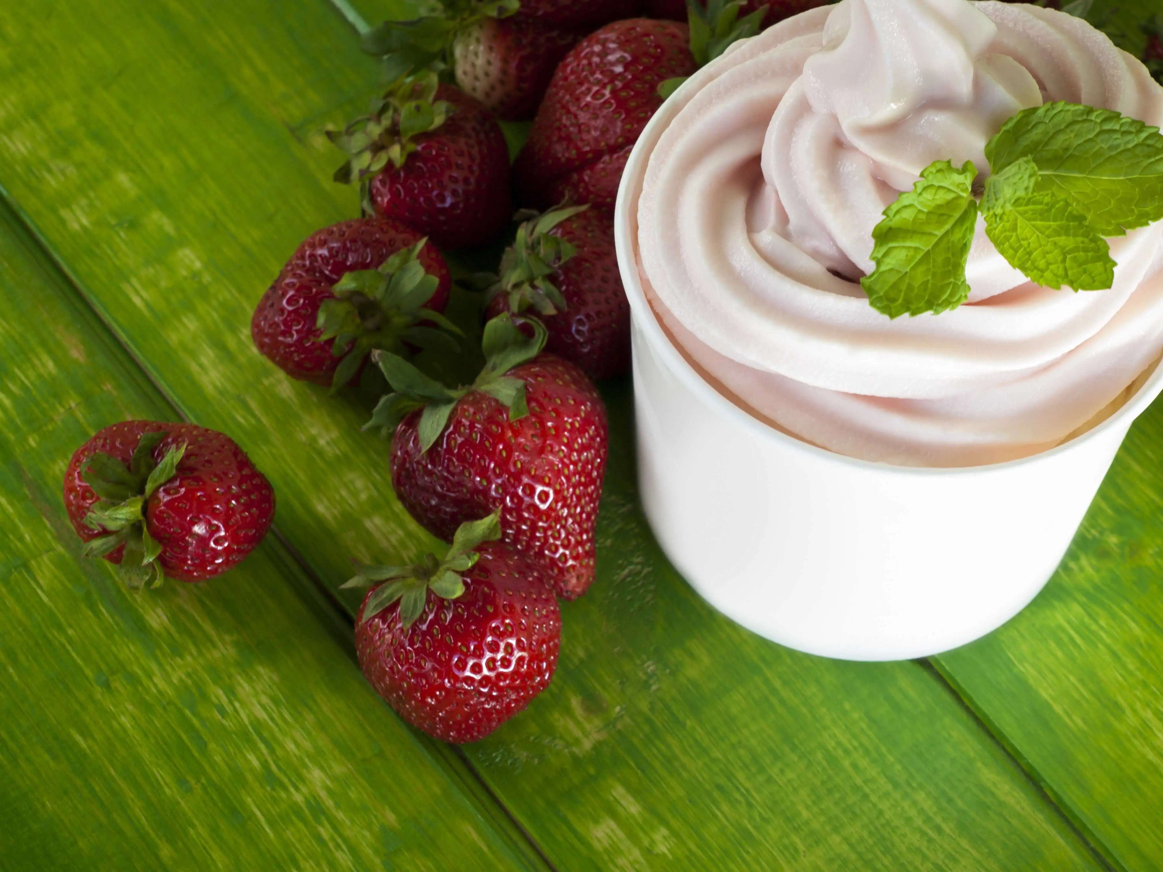 The Frozen Yogurt Craze Is Slowing Down Business Insider