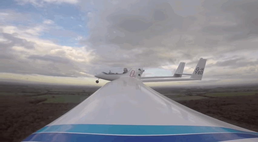 The UK Tests The First Electric Plane That Can Charge Its Batteries