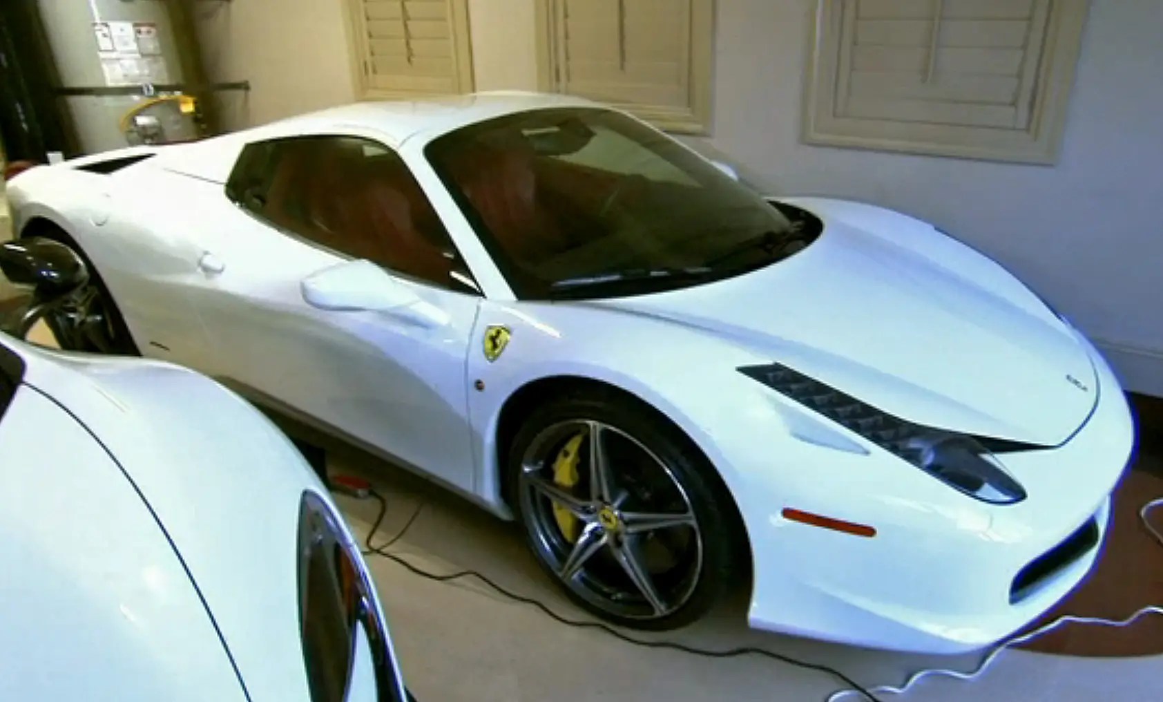 Floyd Mayweather has 15 million worth of exotic cars that