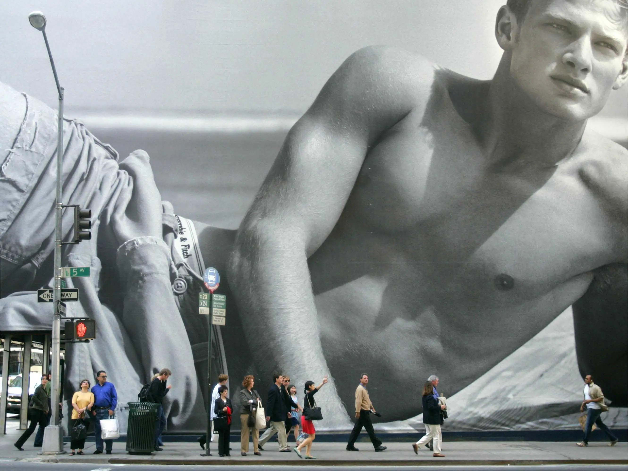 Former Abercrombie Fitch worker is suing the brand for 35 million because of the dress code
