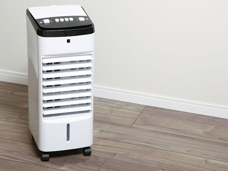 本体上部からラクラク給水！やさしい風を送る冷風扇！！ CAMPFIRE (キャンプファイヤー)