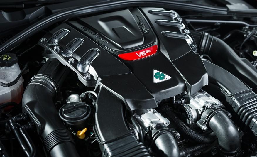 2017 Alfa Romeo Giulia Sedan Review CAR FROM JAPAN