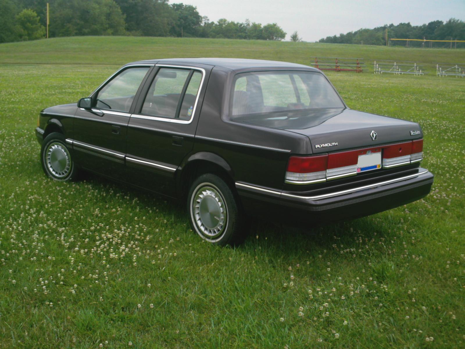 1990_plymouth_acclaimpic32901.jpeg