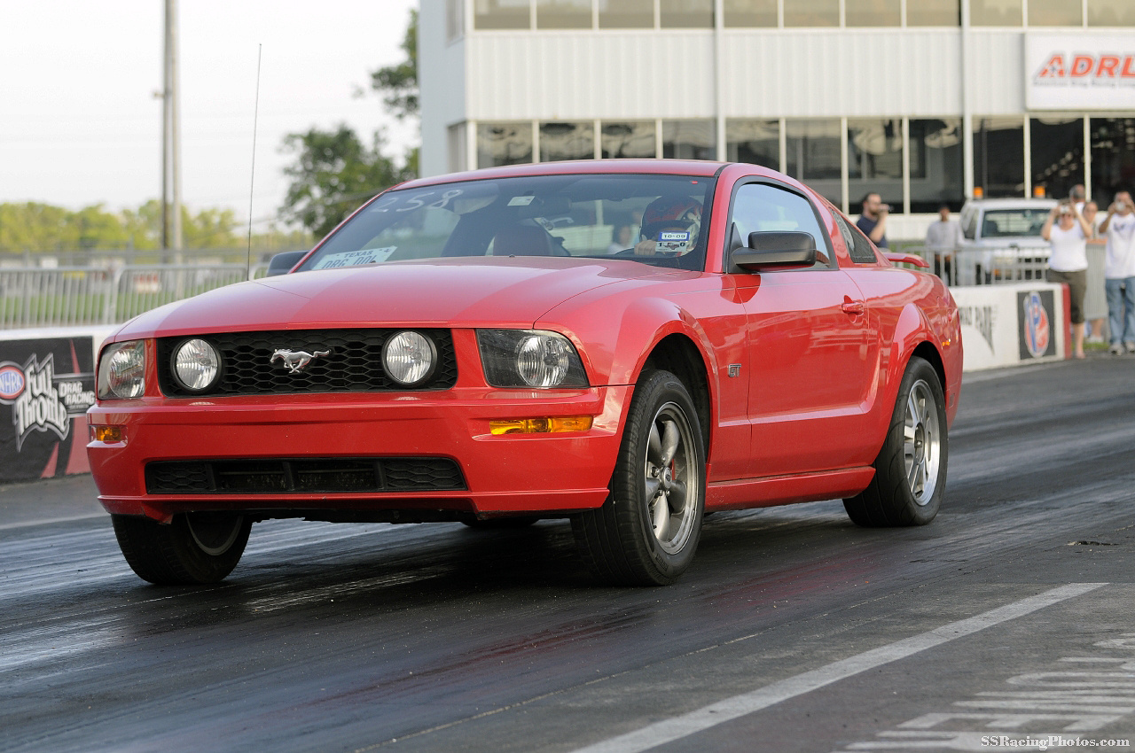 Ford Mustang Questions New question, what is a better buy, a 2000