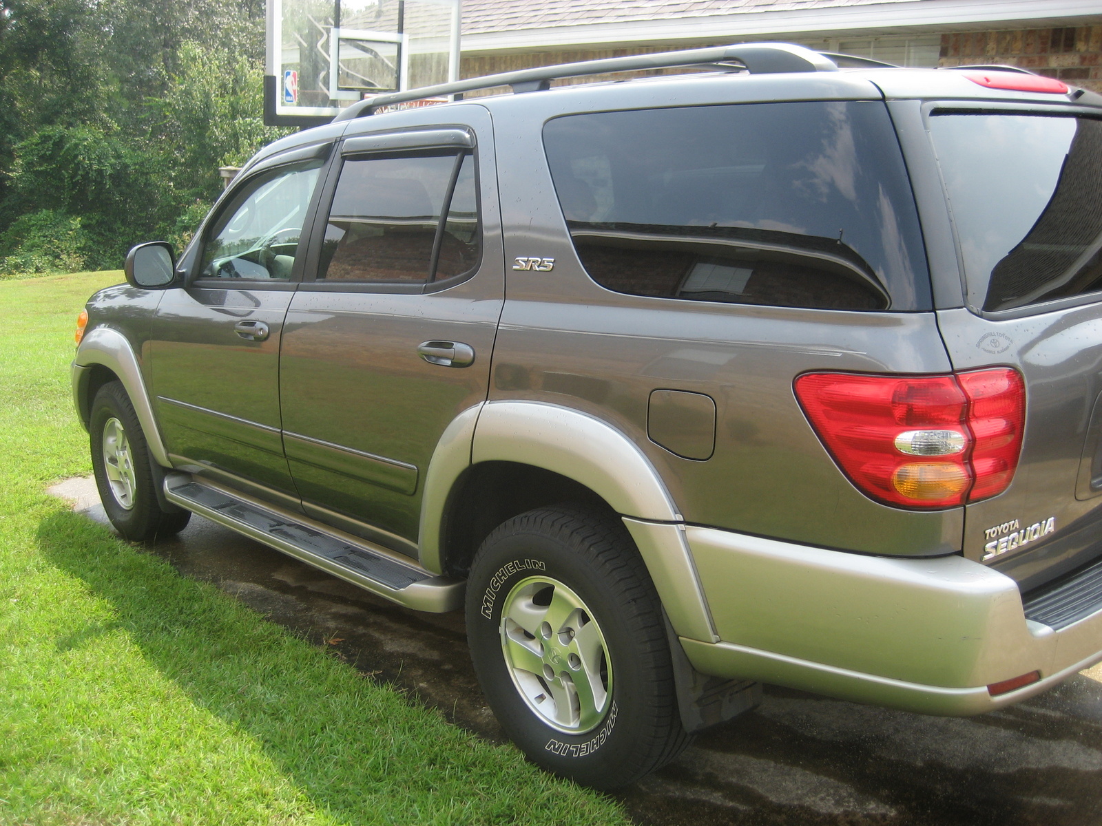 2004 Toyota Sequoia Pictures CarGurus