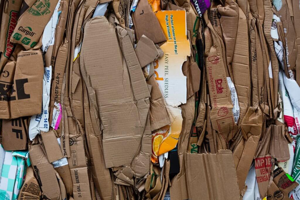 Papier Recycling und alles, was Sie dazu wissen müssen Packhelp