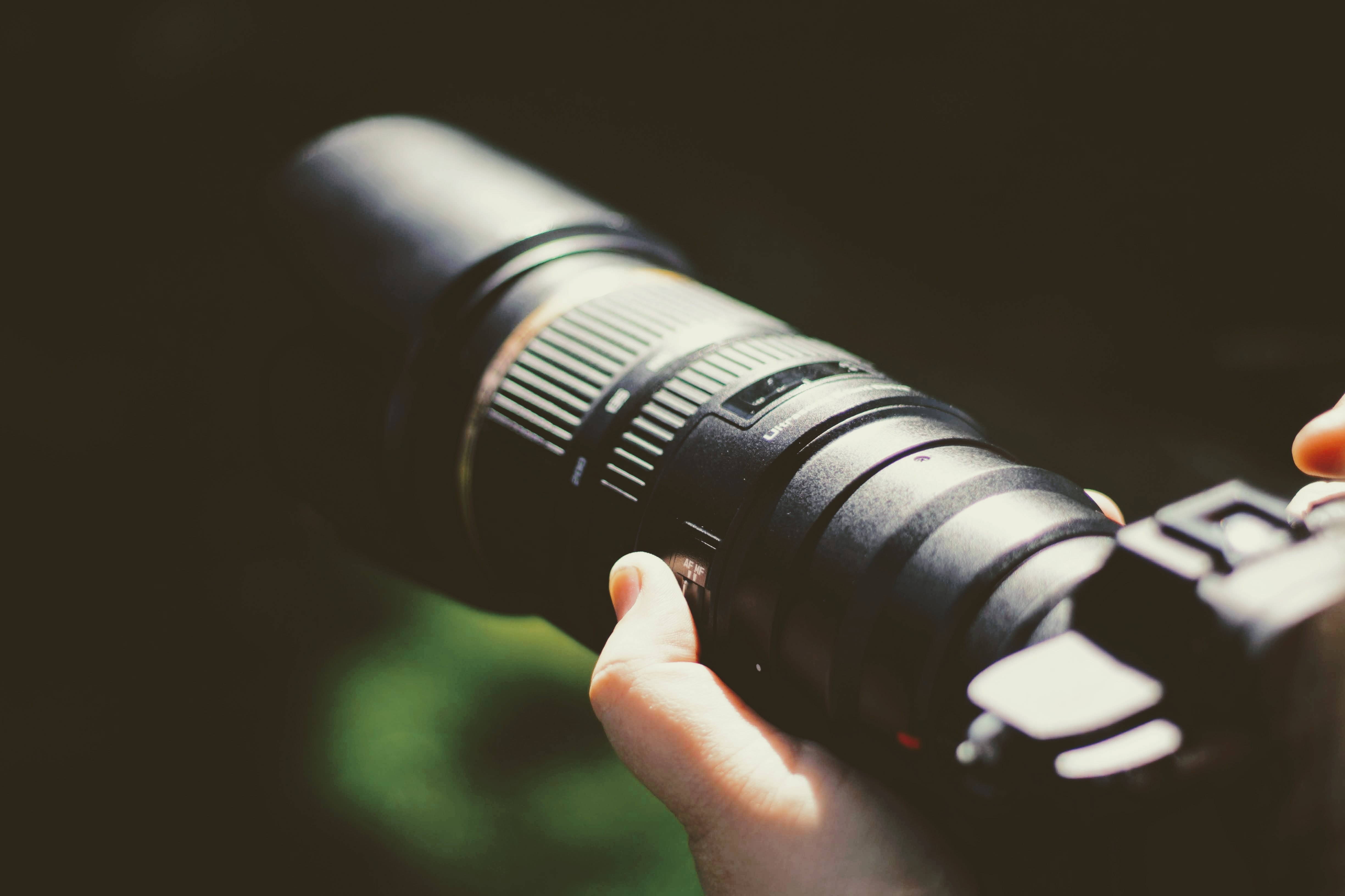 What is Zoom Lens in Photography — Clideo