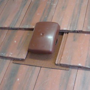 Ubbink UB16 Universal Ubiflex Roof Tile Vent Dark Red Roofing