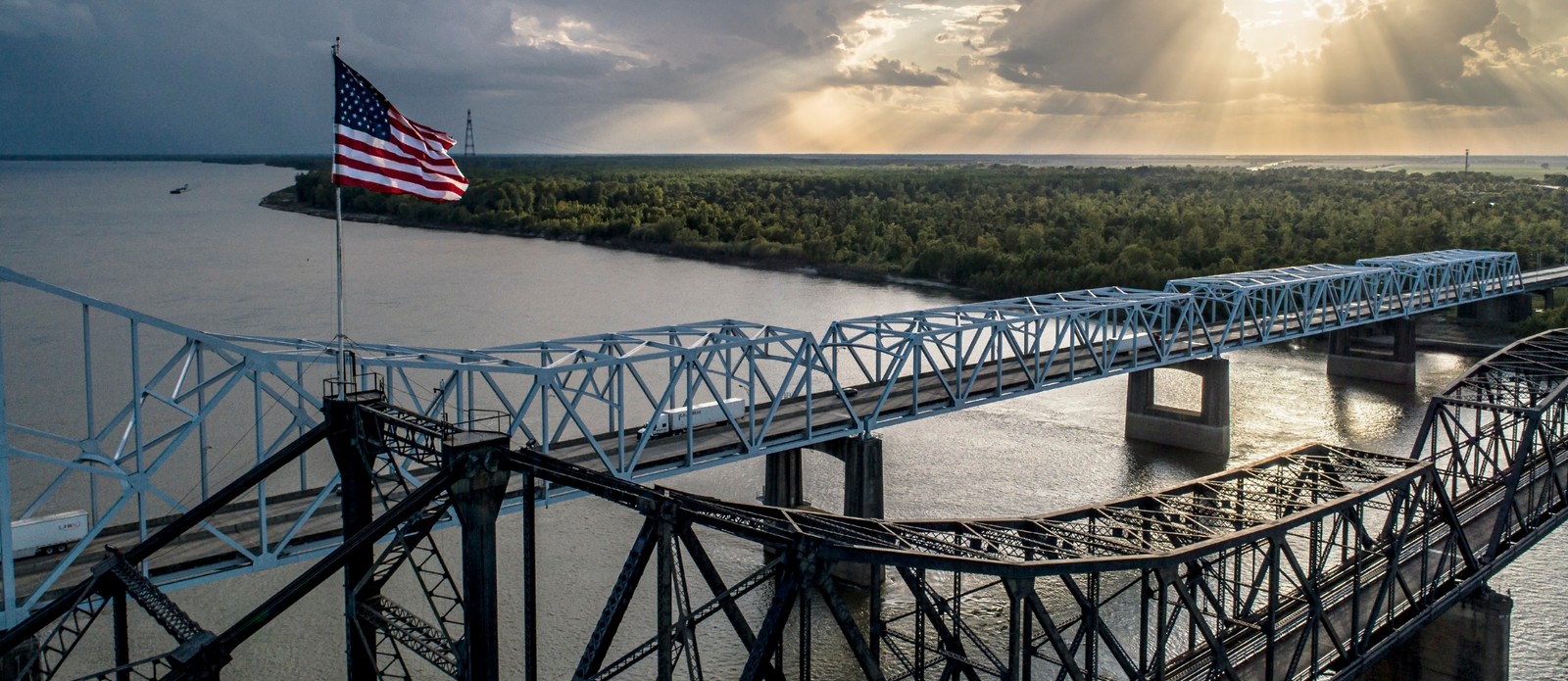 Which flower is the symbol of Mississippi?