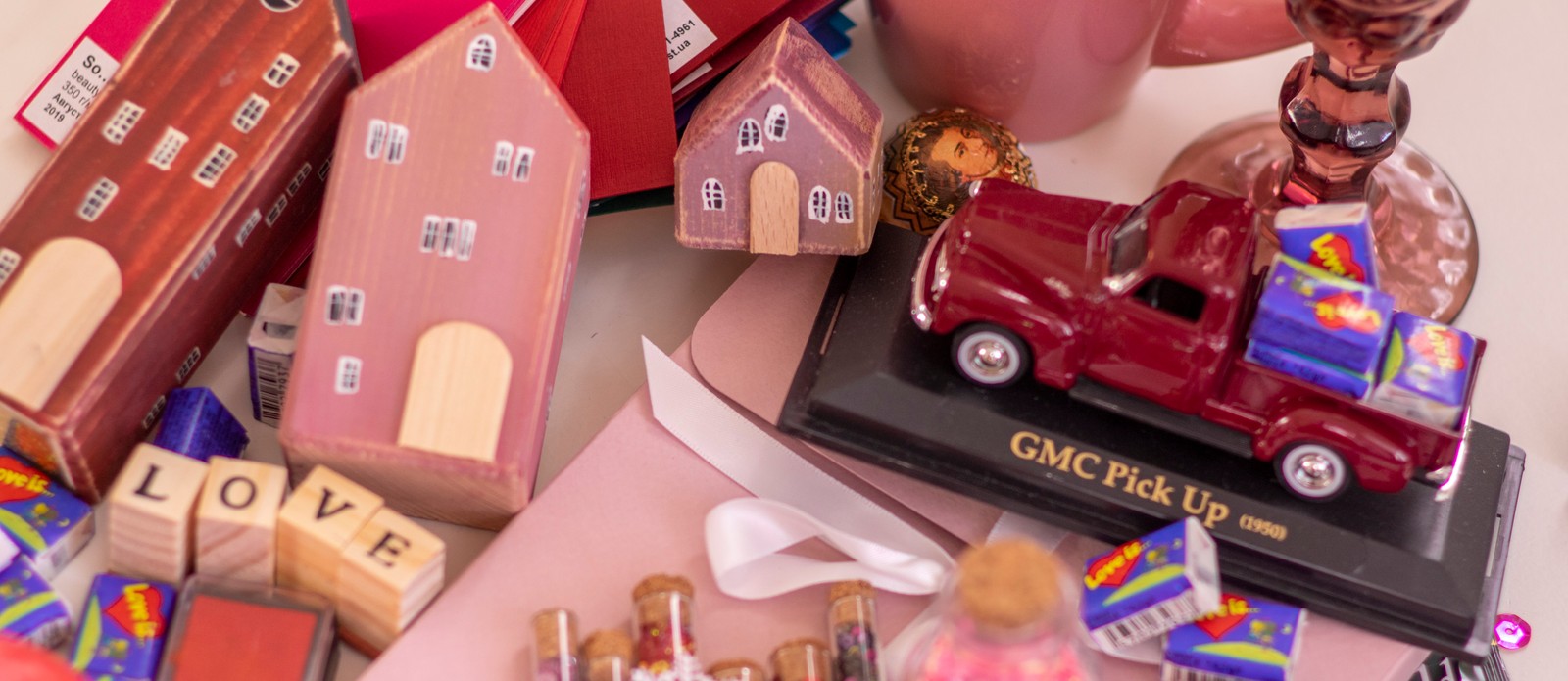 Bonnie Zacherle invented which famous toy in 1981?