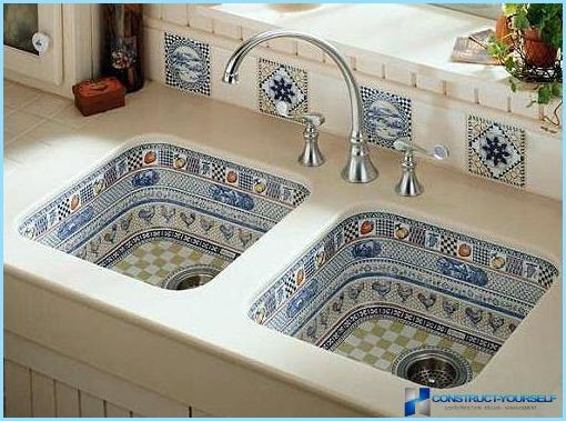 بالوعة ارضية المطبخ