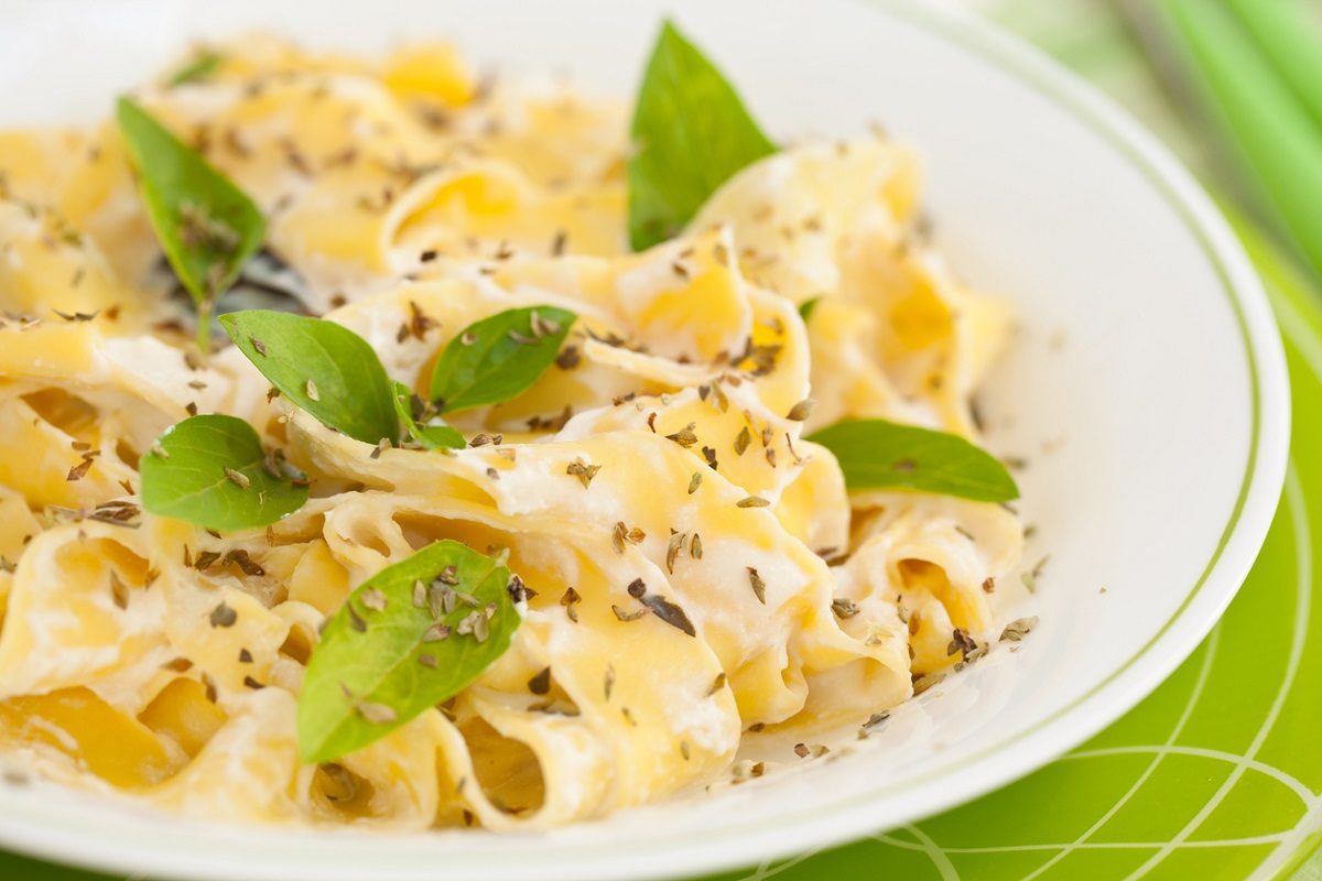 Pasta e ricotta la ricetta del primo piatto rapido e saporito