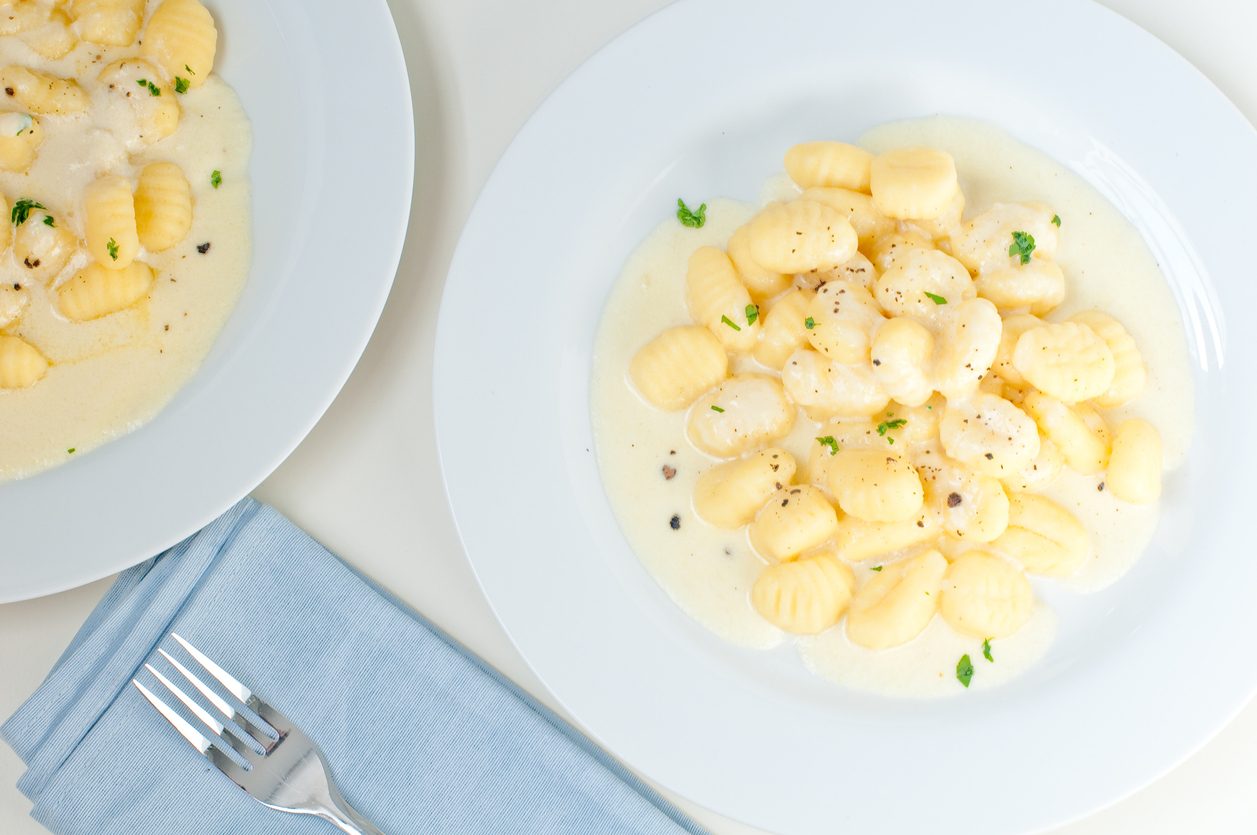Gnocchi alla bava la ricetta del primo piatto filante