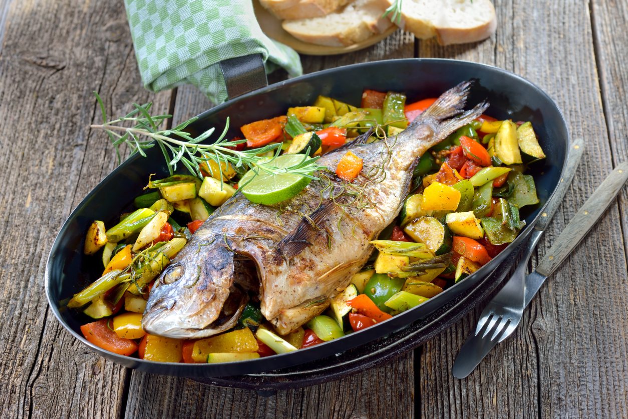 Orata al forno con verdure la ricetta del secondo leggero