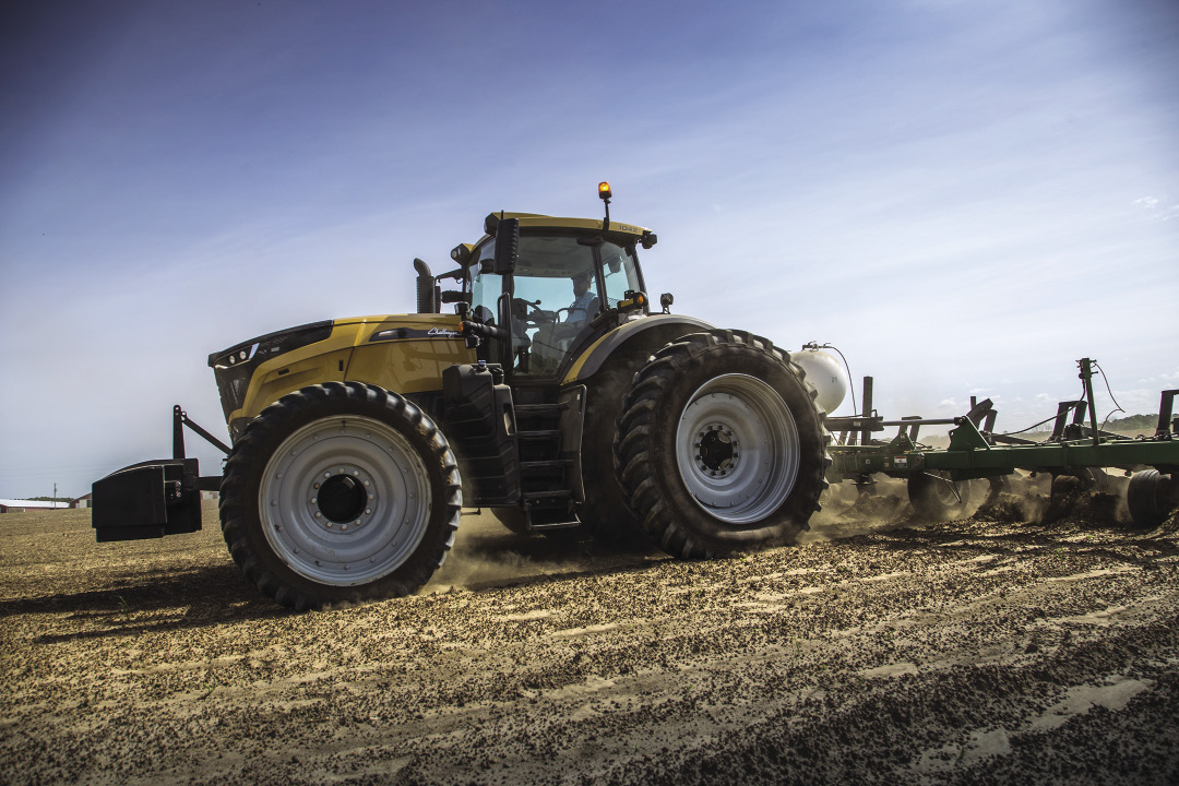 Two transmissions drive AGCO’s new 1000 Series tractors