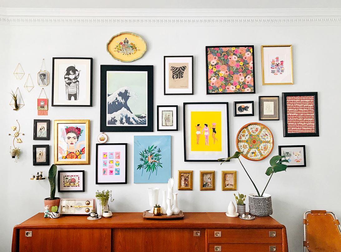 Have No Idea How To Create A Gallery Wall? Here's How To Start