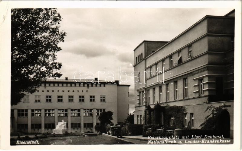 Kismarton, Eisenstadt; Esterhazyplatz mit Liszt Denkmal, Nationalbank u