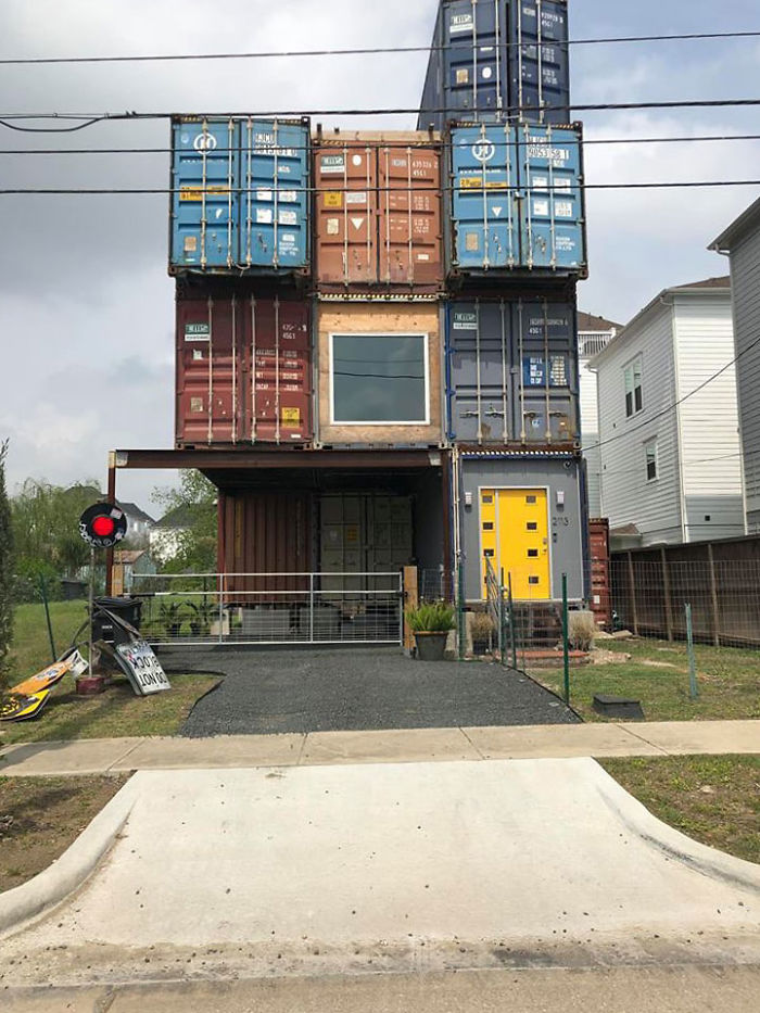 Man Builds 2,500 Square Foot Dream Home Out Of 11 Shipping