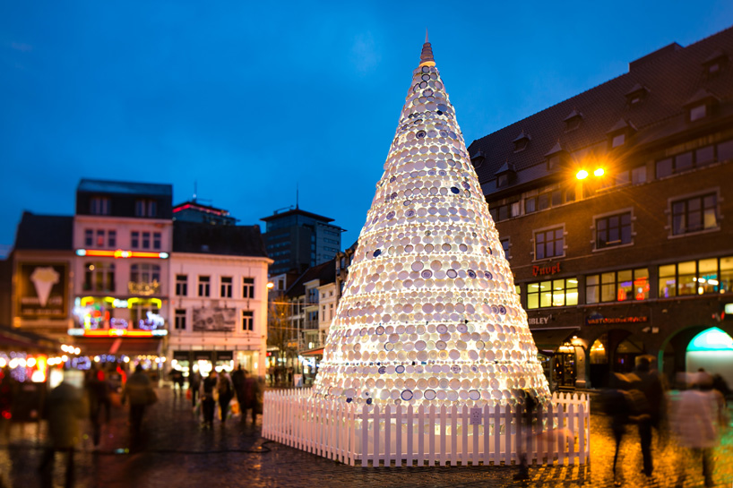 ceramic plate christmas tree in hasselt, belgium by mooz