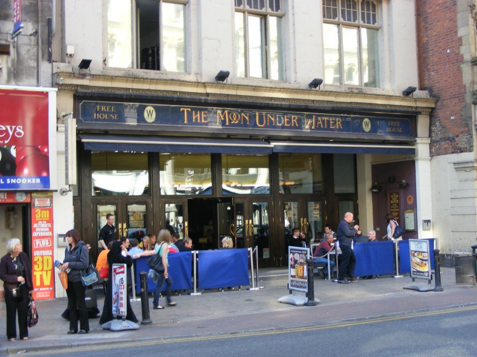 The Moon Under Water Deansgate Manchester Pub Reviews DesignMyNight