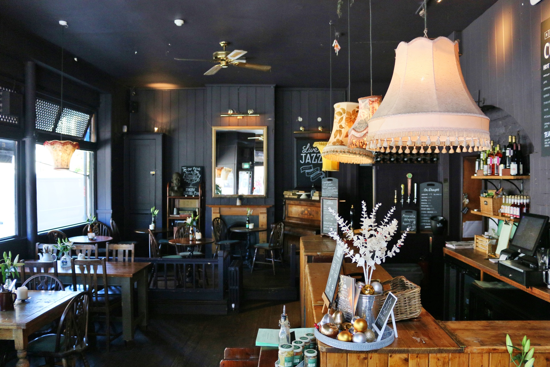 Wine Vaults , UK DesignMyNight