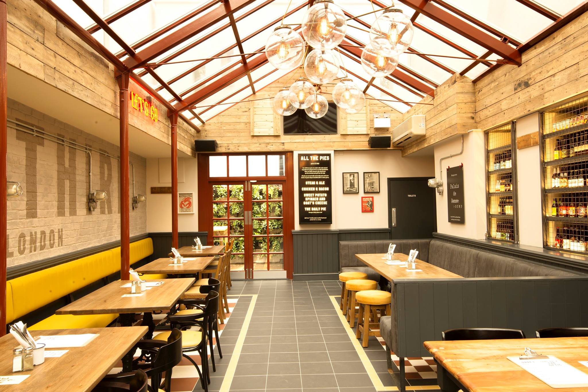 Duke of Hammersmith London Bar Reviews DesignMyNight