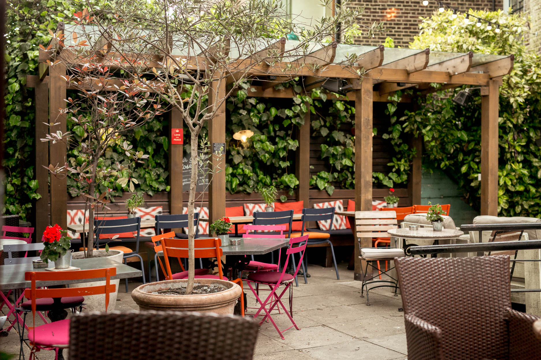 The Roebuck Hampstead London Pub Reviews DesignMyNight