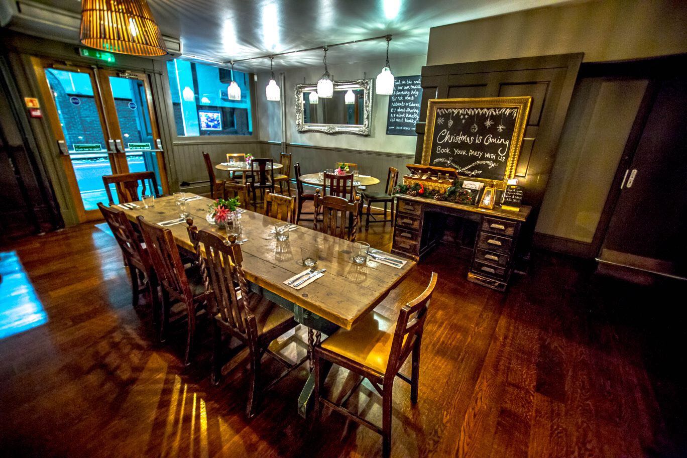 The Crown And Anchor Chiswick London Pub Reviews