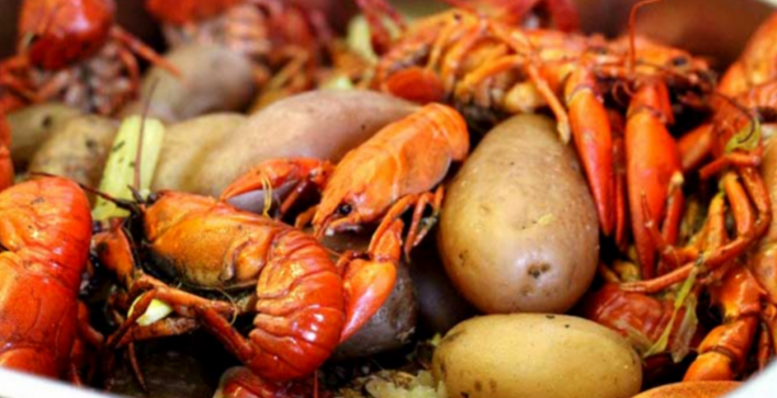 CRAWFISH BOIL at Boondocks **SUMMER SIZZLER OFFER INSIDE** London
